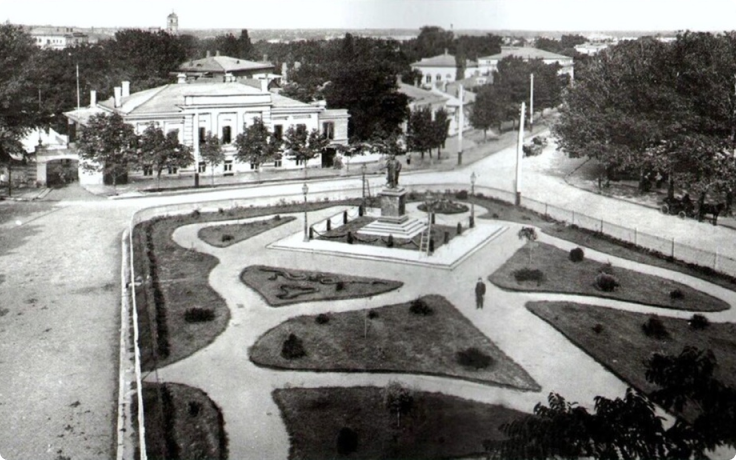 Памятник Александру I