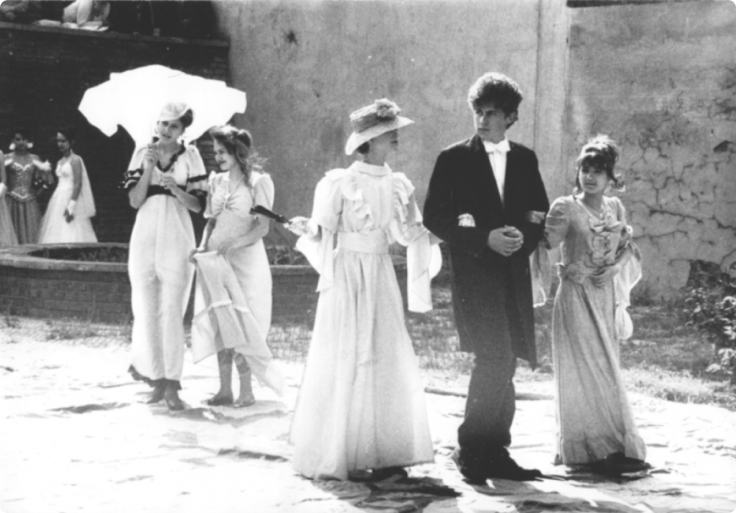 Чеховские персонажи на улицах Таганрога